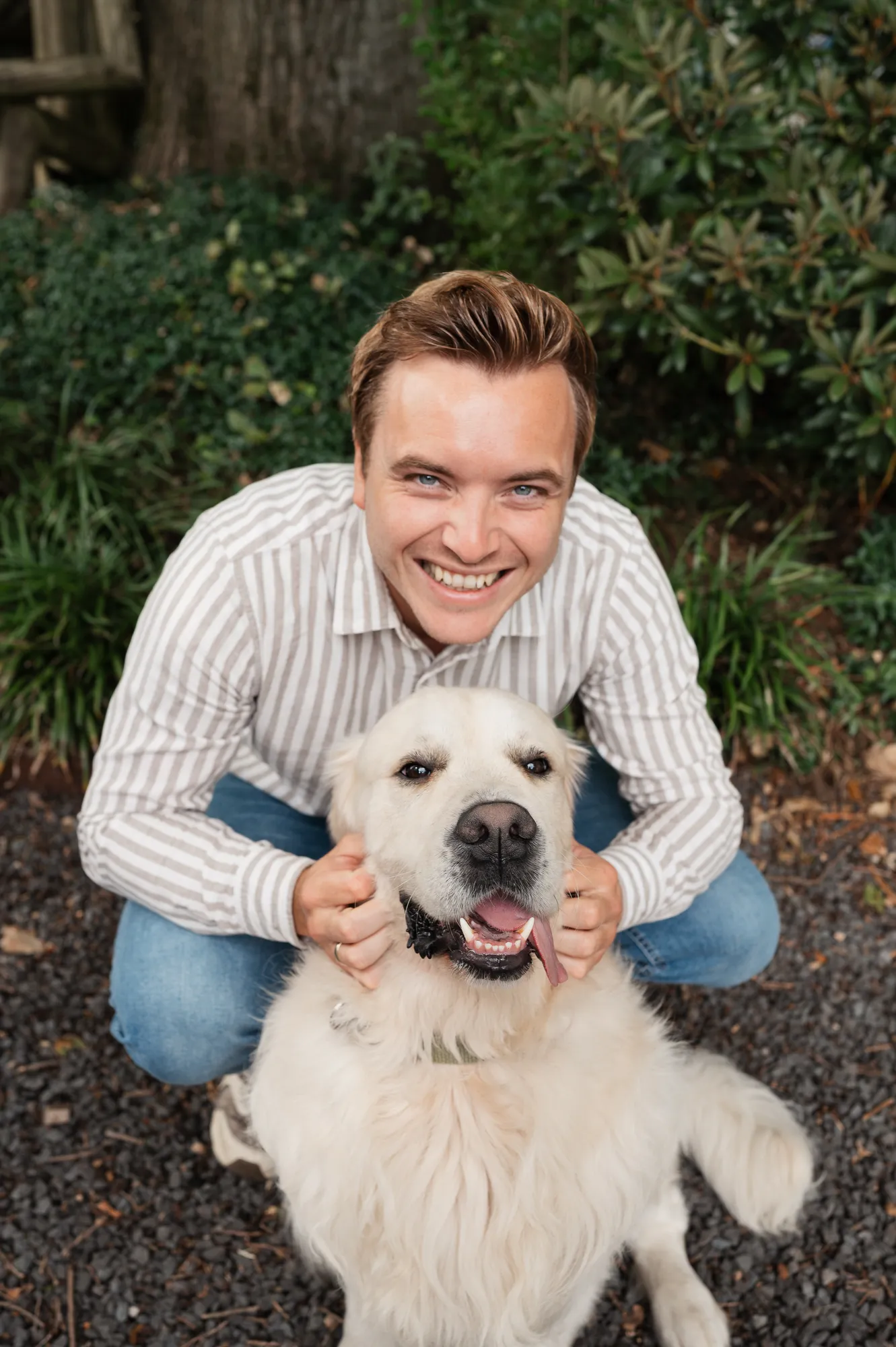 Pascal met Guus, de golden retriever van kantoor